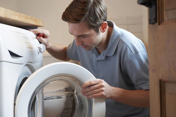Hướng dẫn khắc phục máy giặt Electrolux chảy nước