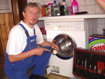 Hướng dẫn cách tự thay dây curoa cho máy giặt