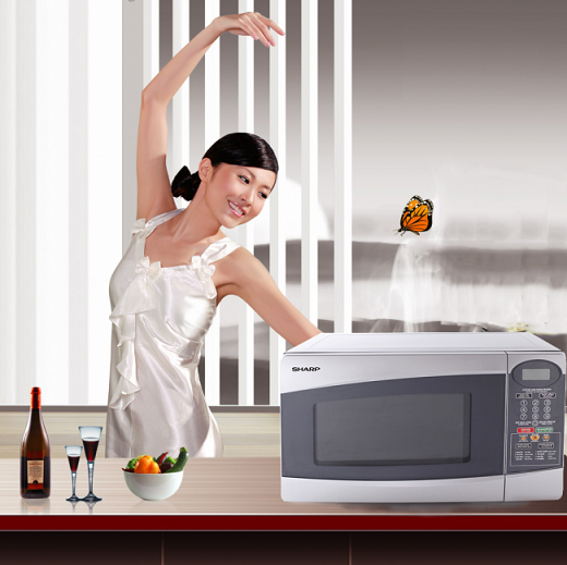 Vật bằng nhôm cho vào lò vi sóng sẽ như thế nào?